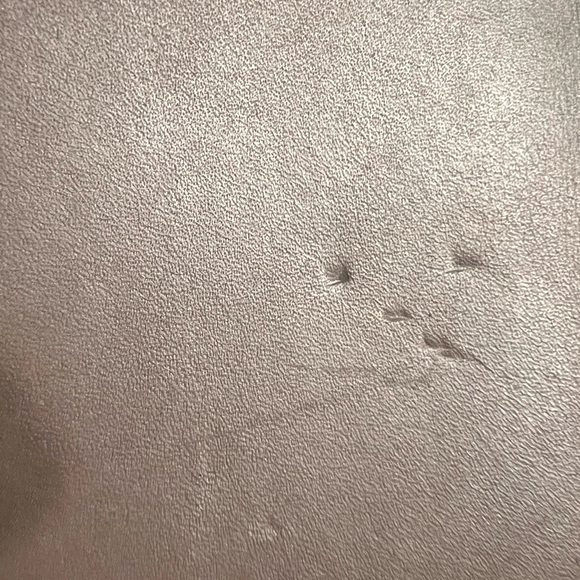 Louis Vuitton Granit Leather Chain
Louise GM Bag with full inclusion! - Picture 11 of 11